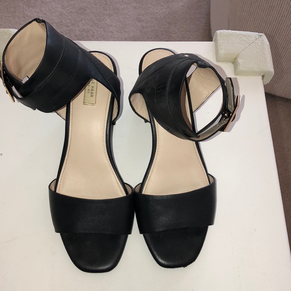 Cole Haan Black Heals...Fantastic condition